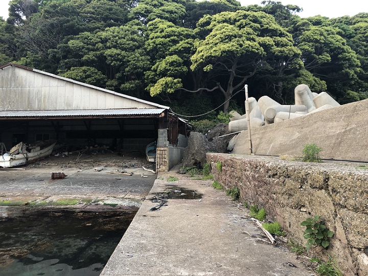 新井崎漁港（京都・伊根）の釣り場情報　駐車場