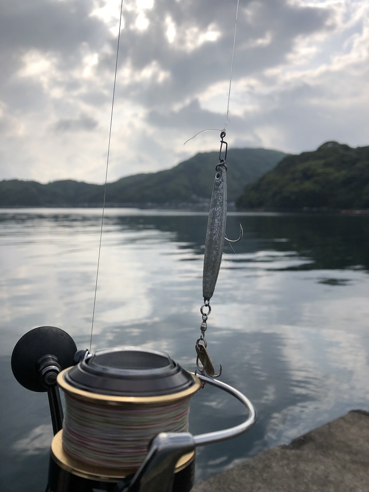 釣りファミ　京都・伊根の波止からショアジギングでアコウを狙うin伊根網干場