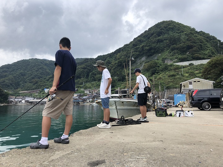 釣りファミ　釣りファミ日記　釣りログ　京都・伊根　蒲入漁港でデイゲーム。エギング・ショアジギングで成果あり！